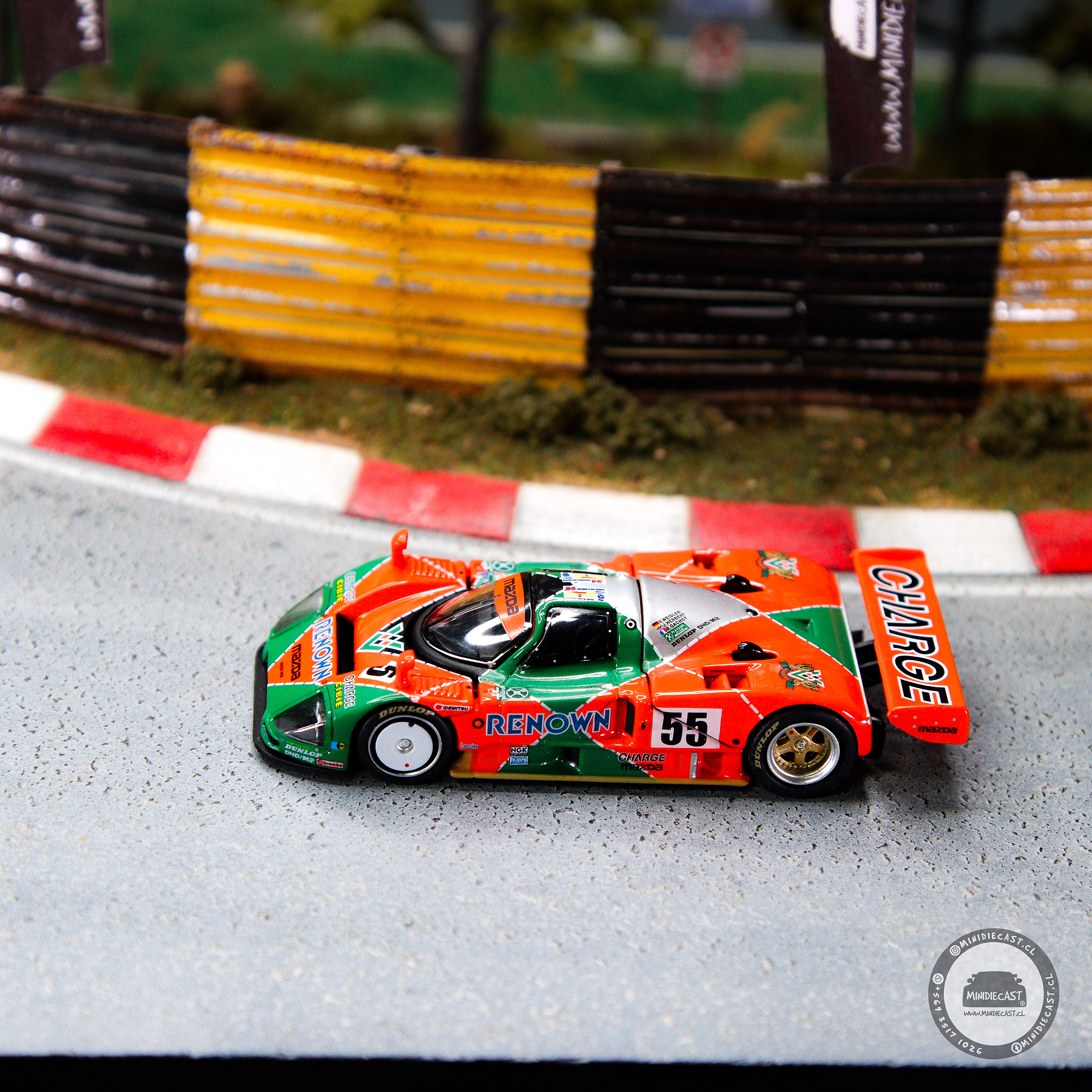 Pop Race 1:64 Mazda 787B 1991 Le Mans 24H Winner.