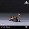 (PREVENTA) MoreArt 1:64 Kawasaki Golden 63 Camouflage Uniform Blonde Girl Motorcycle Figure Resin Model
