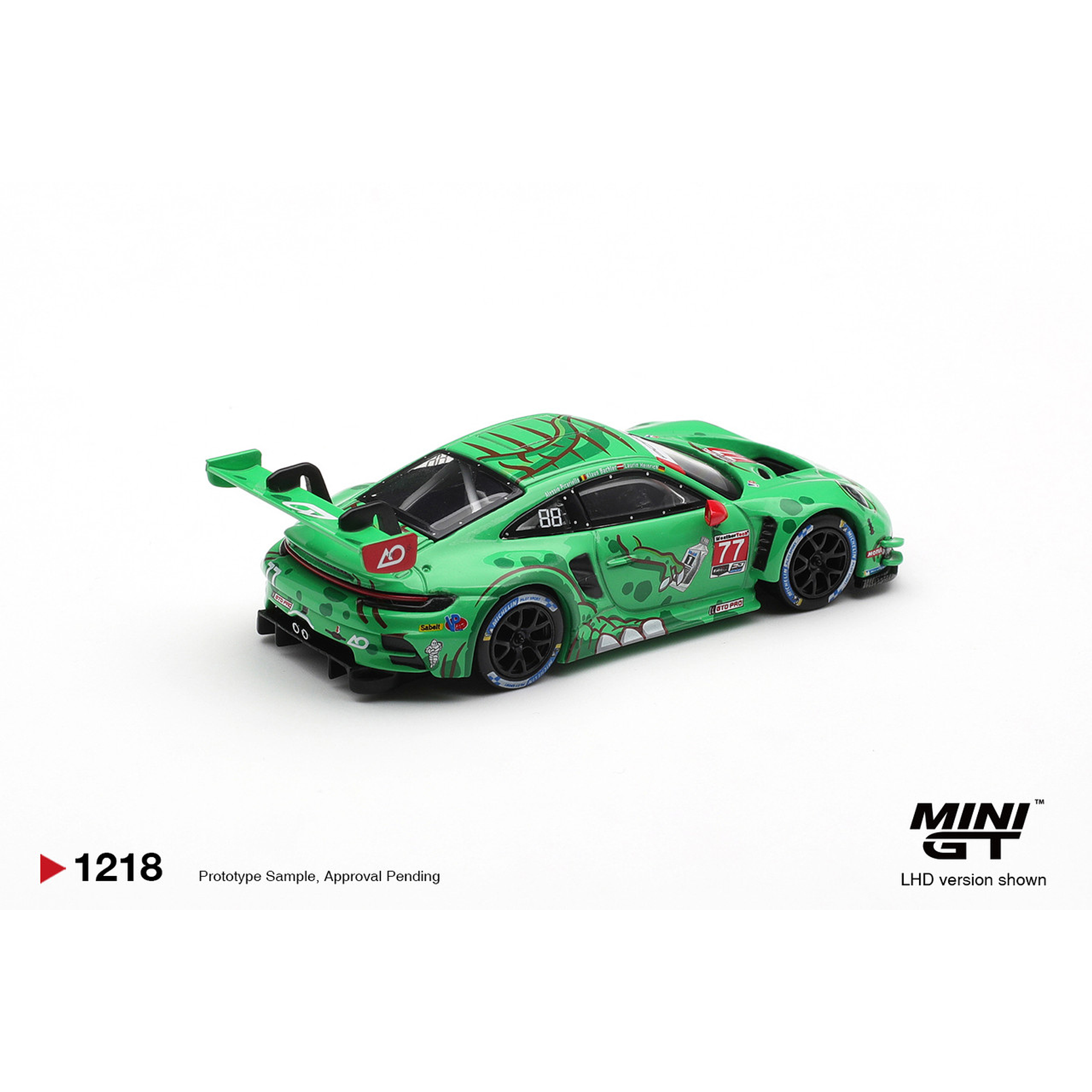 (PREVENTA) Mini GT 1:64 Porsche 911 GT3 R (992) #77 AO Racing 2025 IMSA Sebring 12 Hrs Class Winner