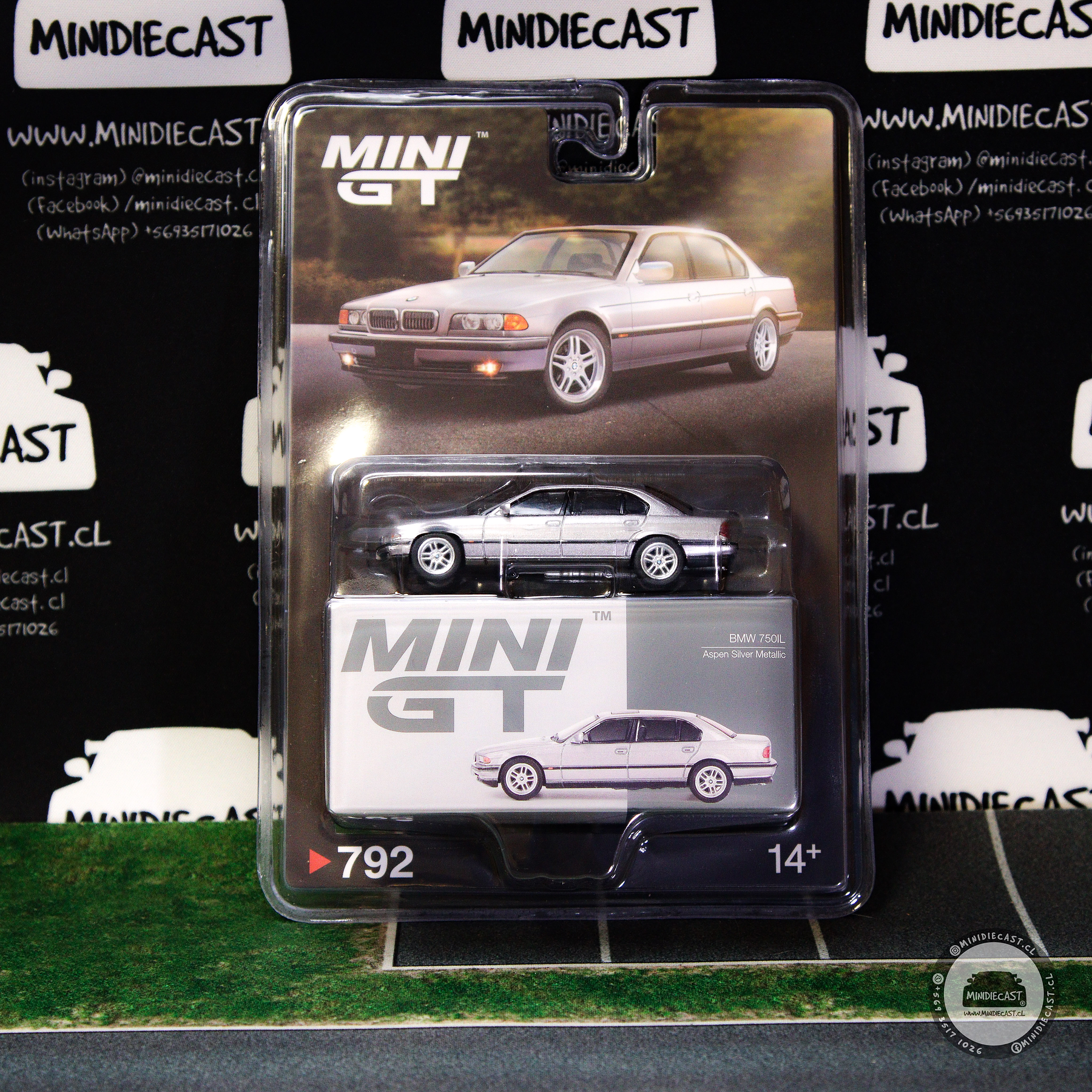 Mini GT 1:64 BMW 750IL – Aspen Silver Metallic – Mijo Exclusives