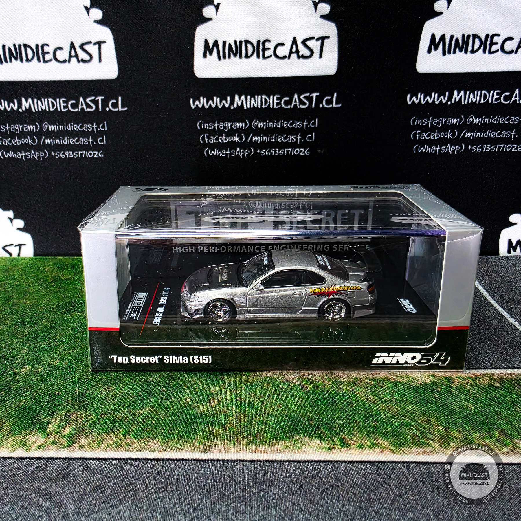 Inno64 1:64 Nissan Top Secret Silvia (S15) Silver