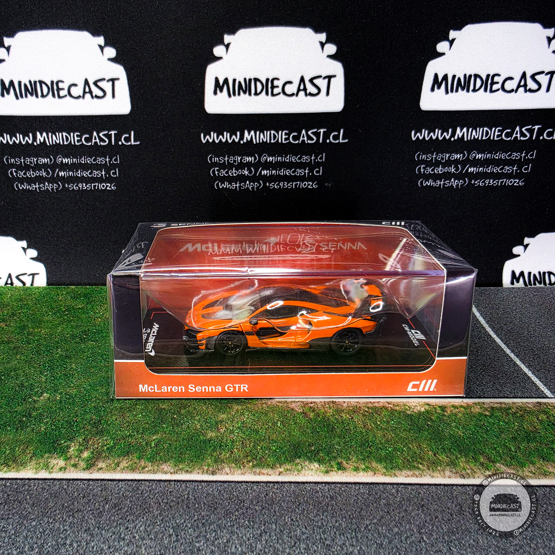 CM-Model 1:64 Mclaren Senna GTR  Papaya orange.
