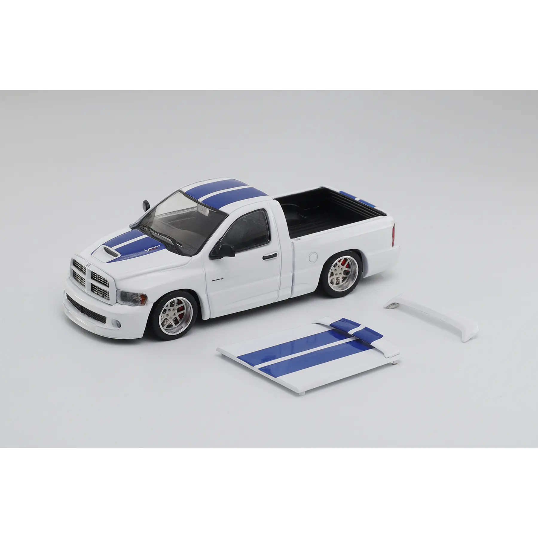 Shoom64 1:64 2003 Dodge RAM SRT-10 LHD White.