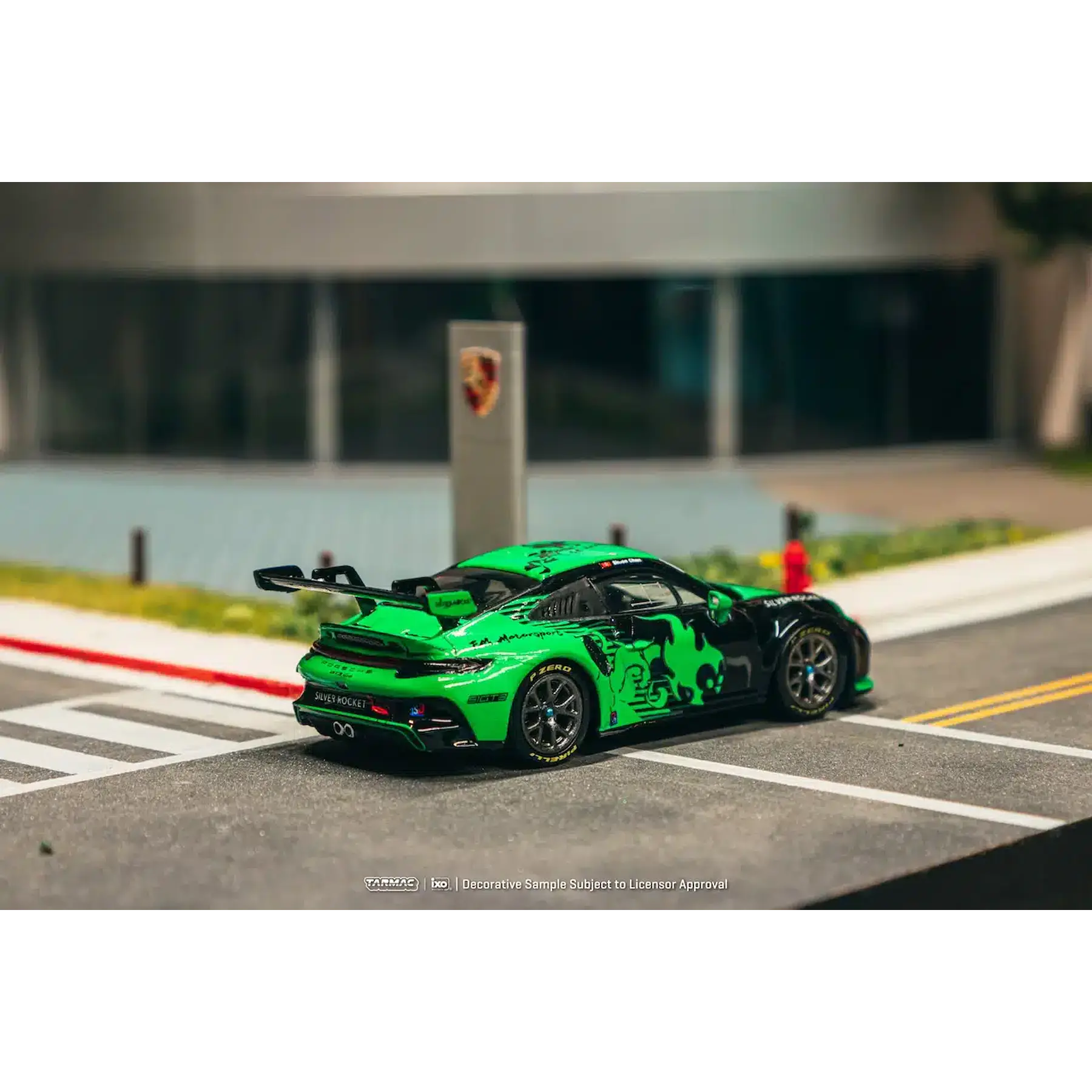 Tarmac Works 1:64 HOBBY64 Porsche 911 GT3 Cup (992) Fire Monkey Motorsport.