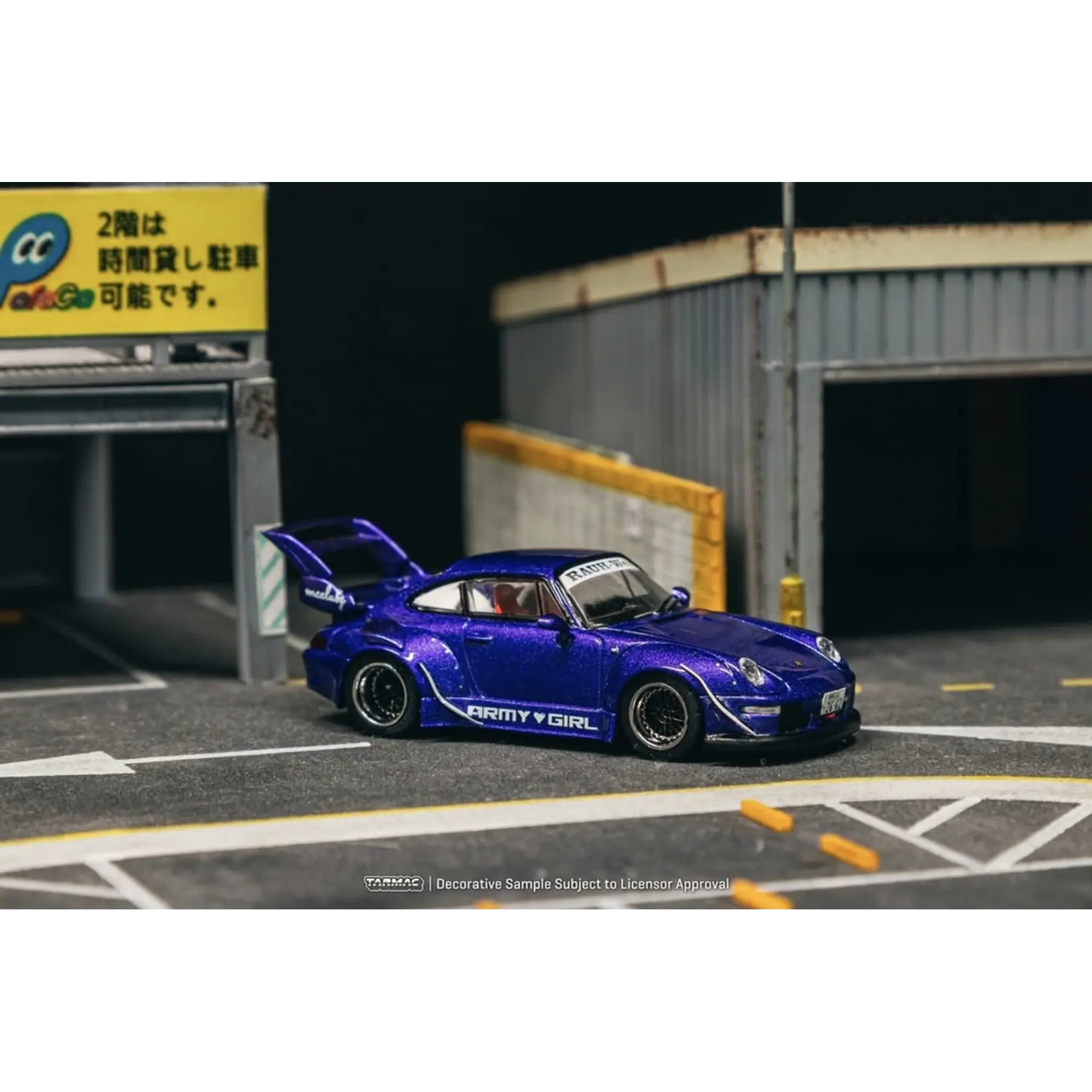 Tarmac Works 1:64 RWB 993 Army Girl.