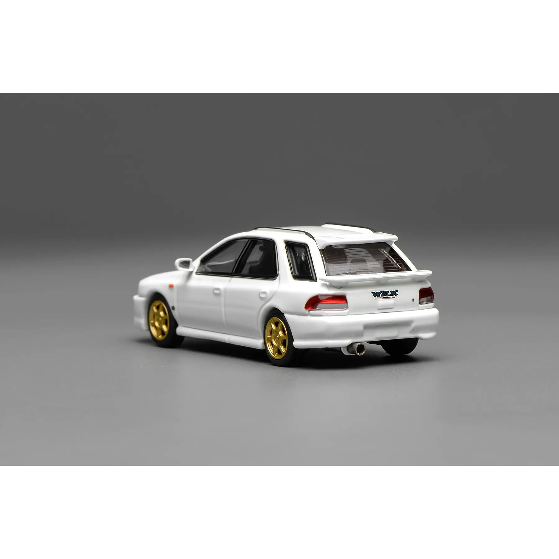 Motorhelix 1:64 Subaru Impreza Wagon WRX STi Version VI (GC8) Pure White