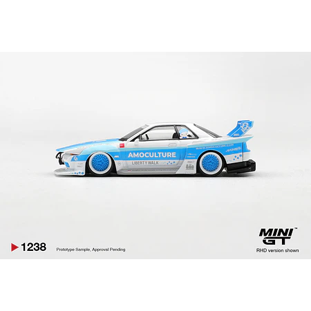 (PREVENTA) Mini GT 1:64 Nissan Skyline GT-R (R32) LBWK Kaido Works AMOCULTURE – Limited Edition