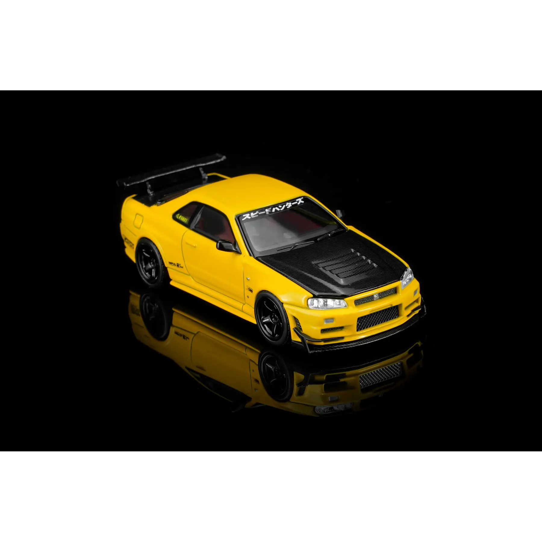 (PREVENTA) Motorhelix 1:64 Nissan Skyline GT-R (R34) Custom Edition - Lightning Yellow Custom with GT Aero Kit