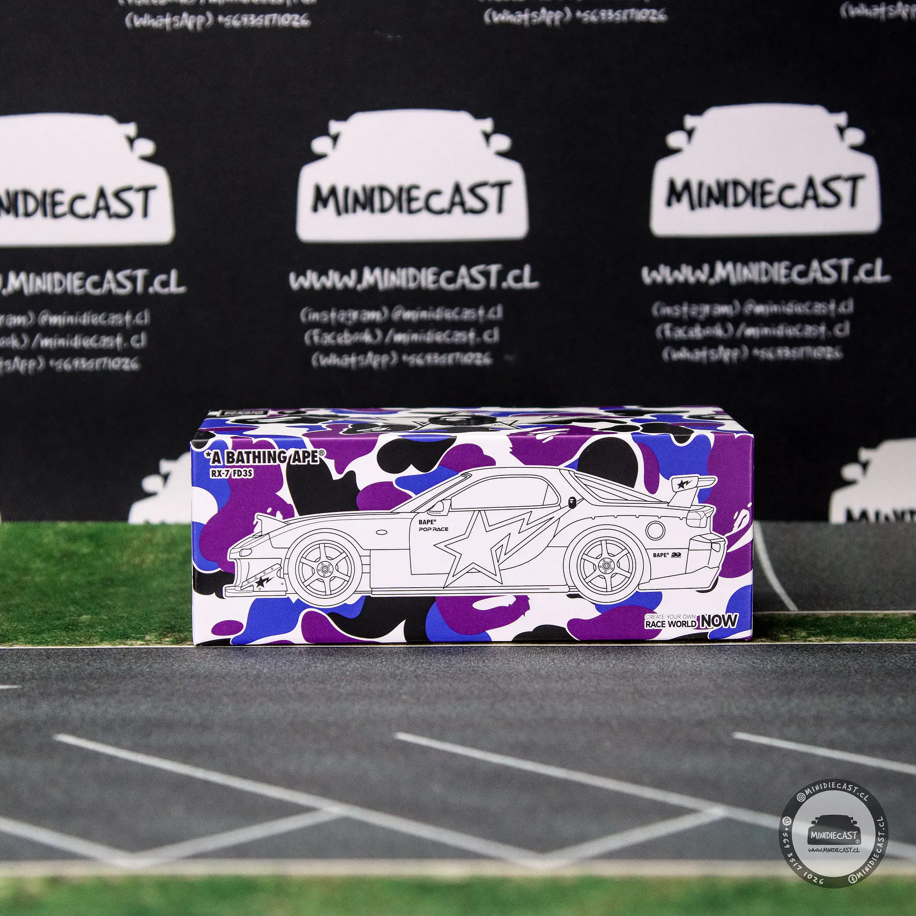 Pop Race 1:64 Mazda RX-7 FD3S Re-Amemiya BAPE STORE Hong Kong 20th Anniversary Special Edition