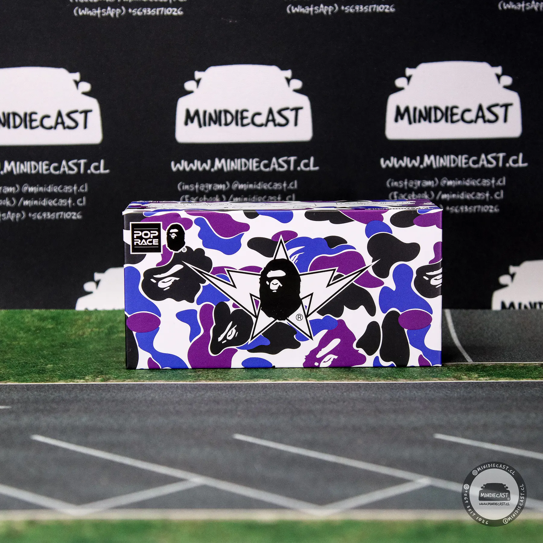 Pop Race 1:64 Mazda RX-7 FD3S Re-Amemiya BAPE STORE Hong Kong 20th Anniversary Special Edition