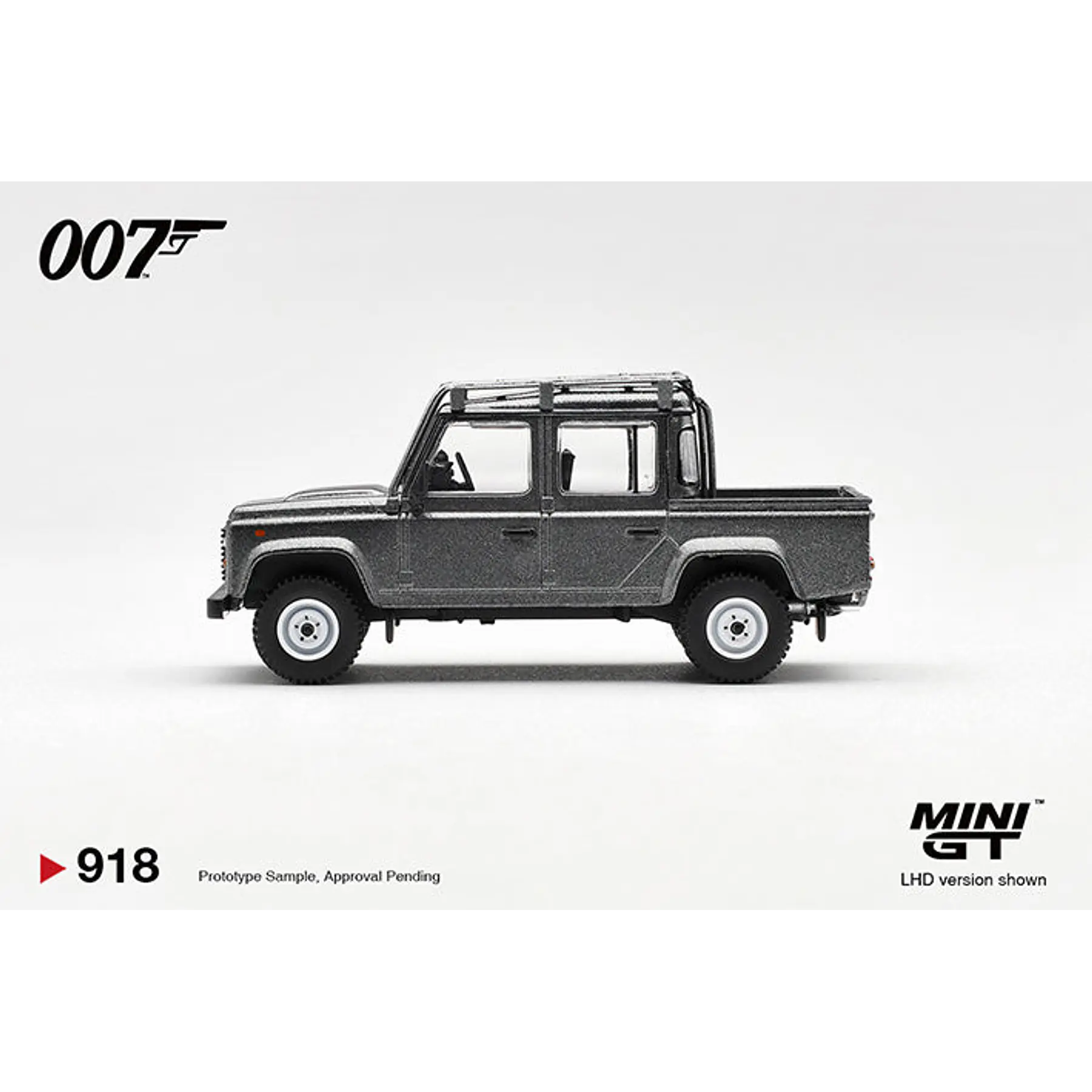 (PREVENTA) Mini GT 1:64 James Bond 007 Land Rover Defender 110 Crew Cab “Skyfall”- English Packaging – Limited Edition