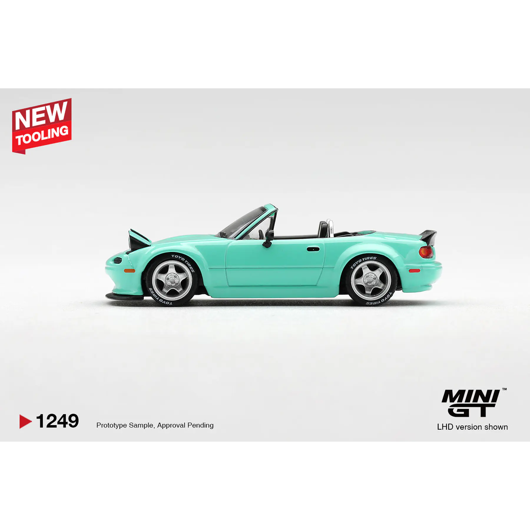 (PREVENTA) Mini GT 1:64 Mazda MX-5 (NA) Pandem – Mint Green – Limited Edition