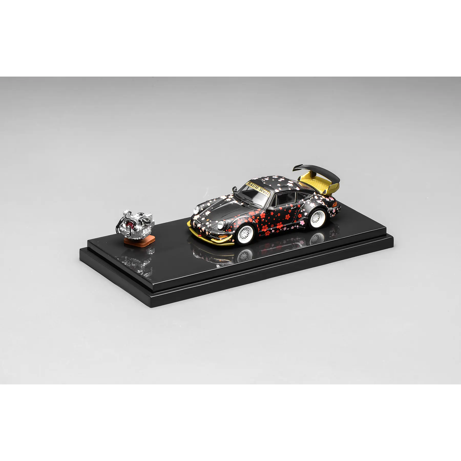 (PREVENTA) Motorhelix 1:64 Porsche RWB 964 Aoki with magnetic air-cooled engine
