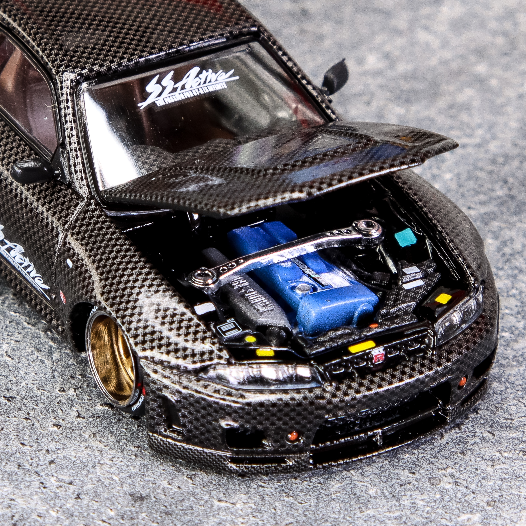 Kaido House x Mini GT 1:64 Nissan Skyline GT-R (R33) Active Carbon R