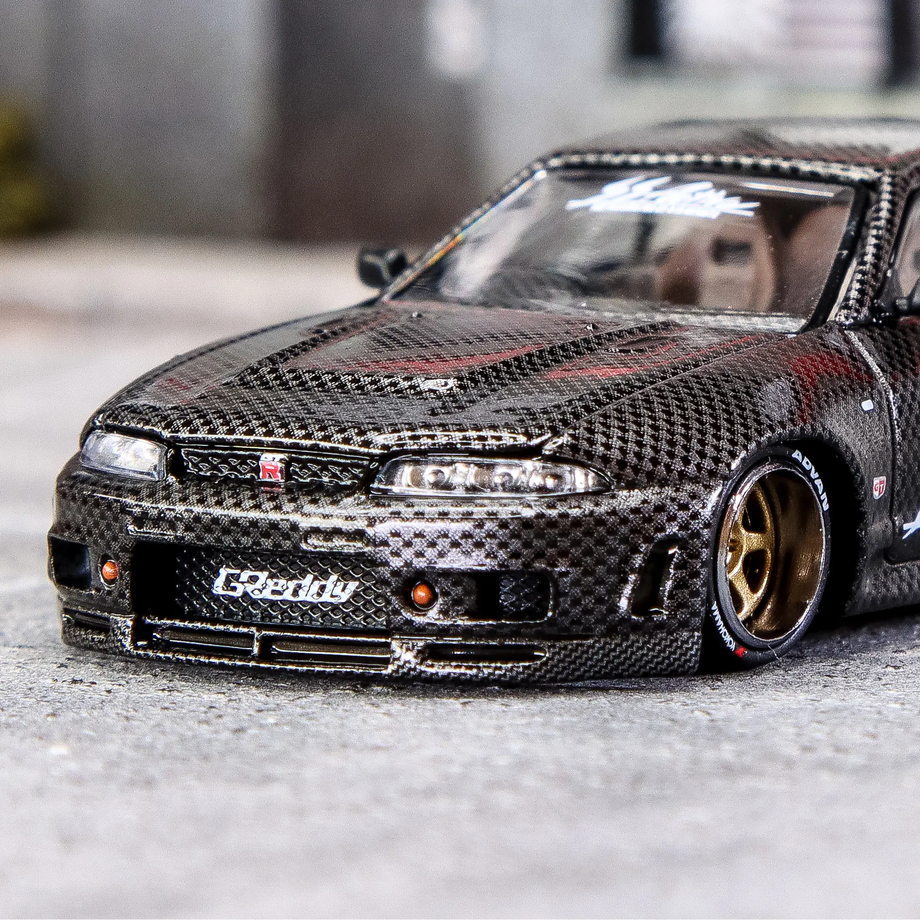 Kaido House x Mini GT 1:64 Nissan Skyline GT-R (R33) Active Carbon R