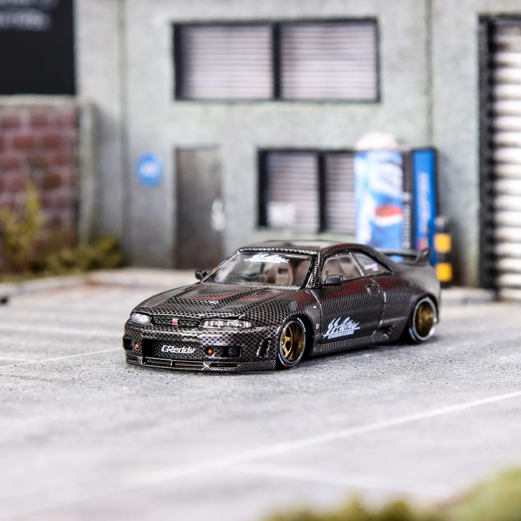 Kaido House x Mini GT 1:64 Nissan Skyline GT-R (R33) Active Carbon R