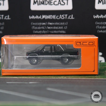 GCD 1:64 Toyota Hilux - Black & Silver（LHD）