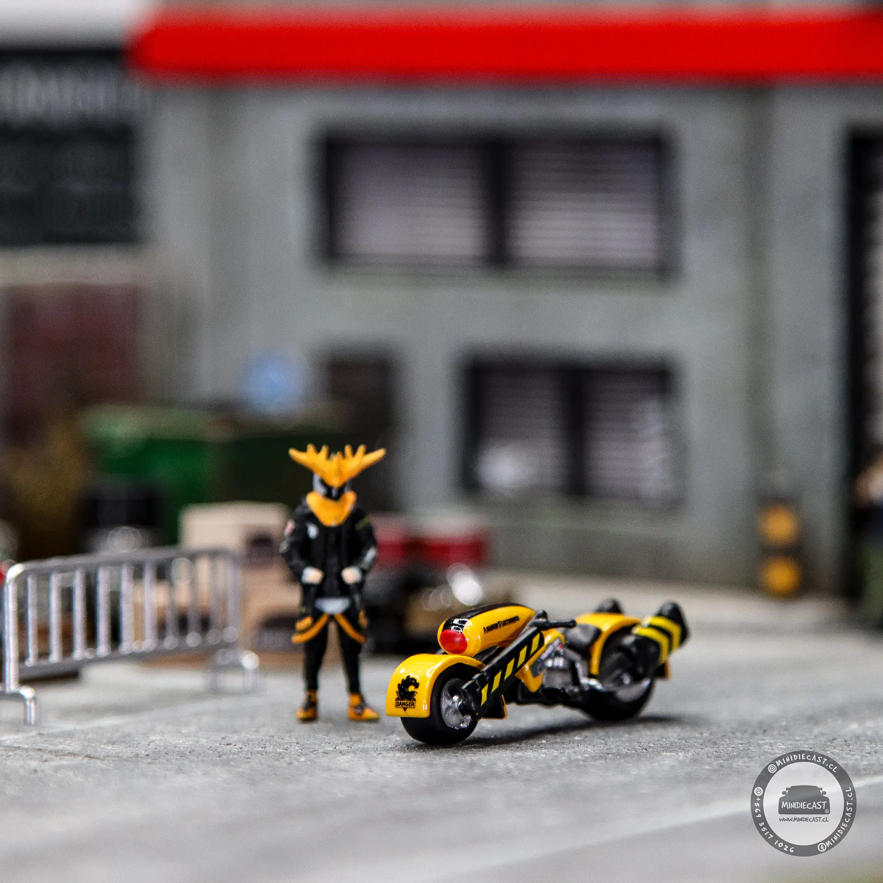 MoreArt 1:64 Demon with Motorcycle Figure Set Resin Model.