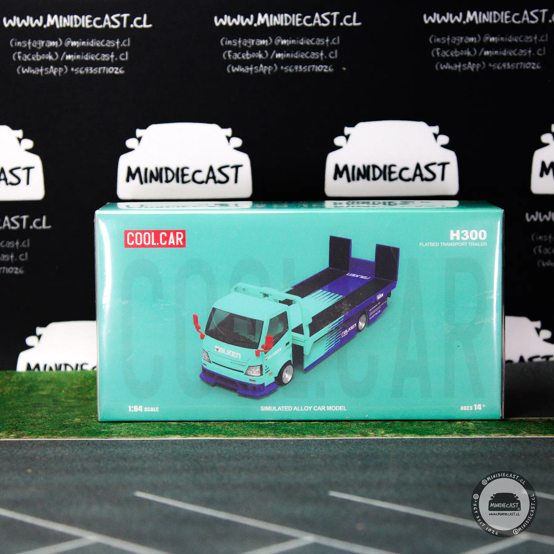 Cool Car 1:64 H300 flatbed transport trailer Falken.