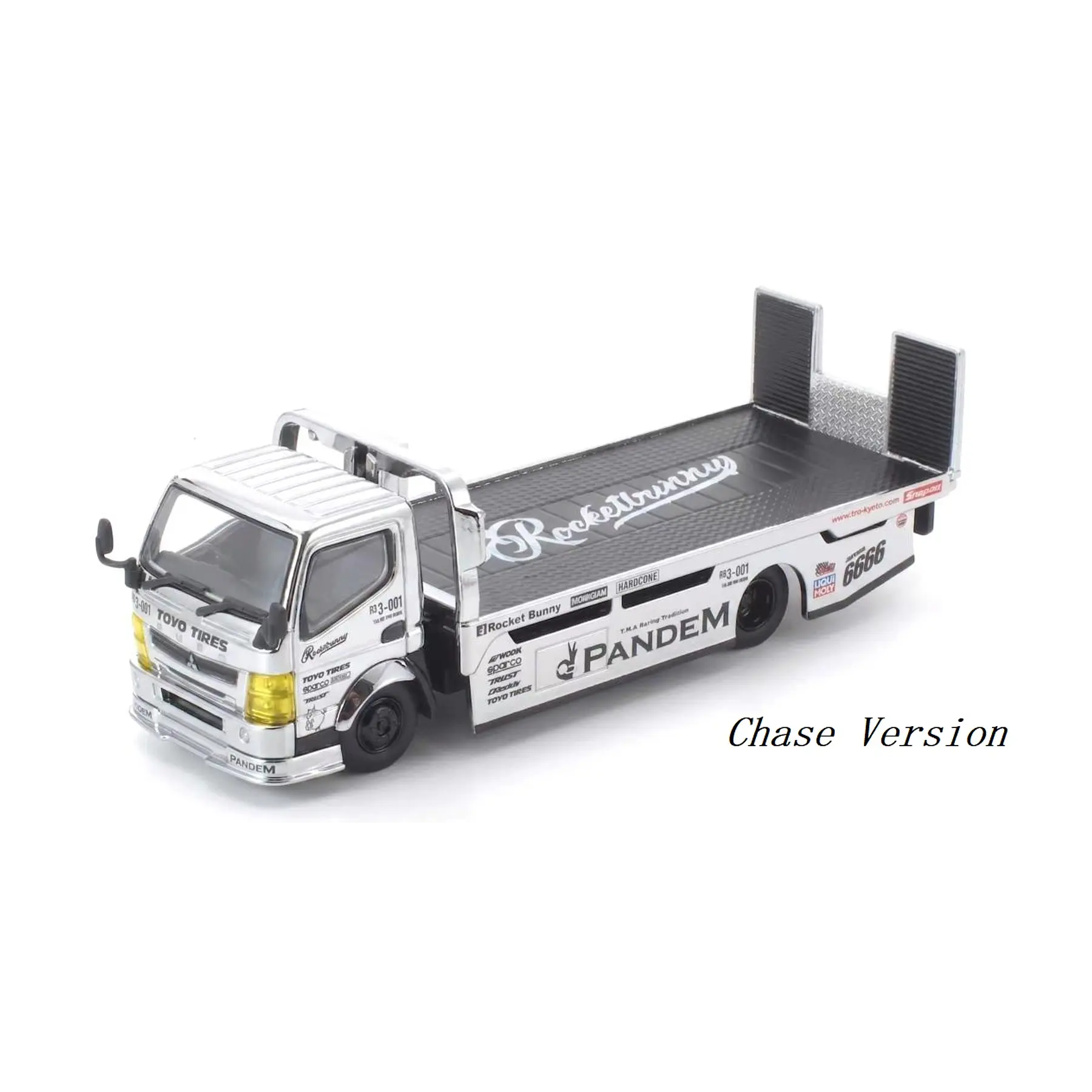 (PREVENTA) Pop Race x TS Exclusives 1:64 Pandem Mitsubishi Fuso 300 Flatbed Transporter silver chrome
