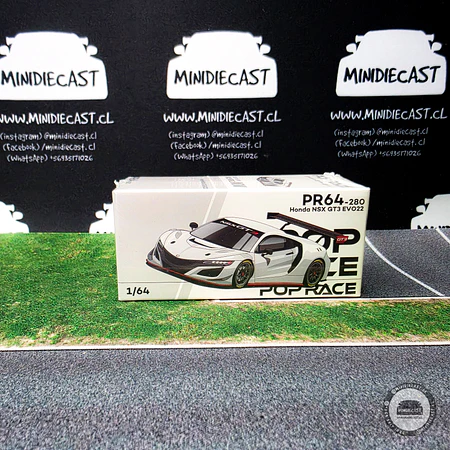 Pop Race 1:64 Honda NSX GT3 EVO22 - White.