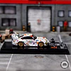MOTORHELIX 1:64 Porsche RWB 993 Children‘s Day Limited Edition