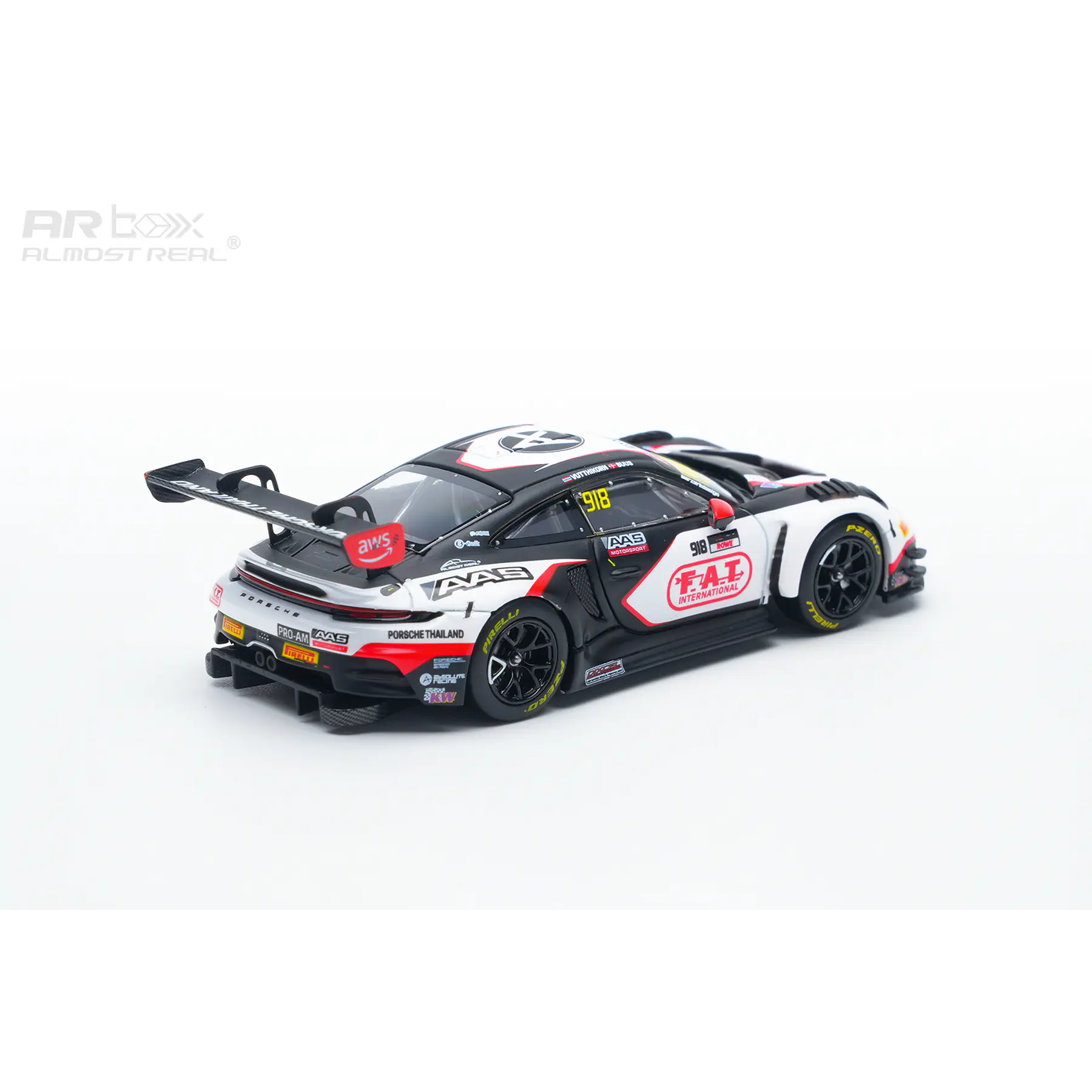 (PREVENTA) Almost Real 1:64 Porsche 911 GT3 R - 2026 GT World Challenge Asia Sepang #918