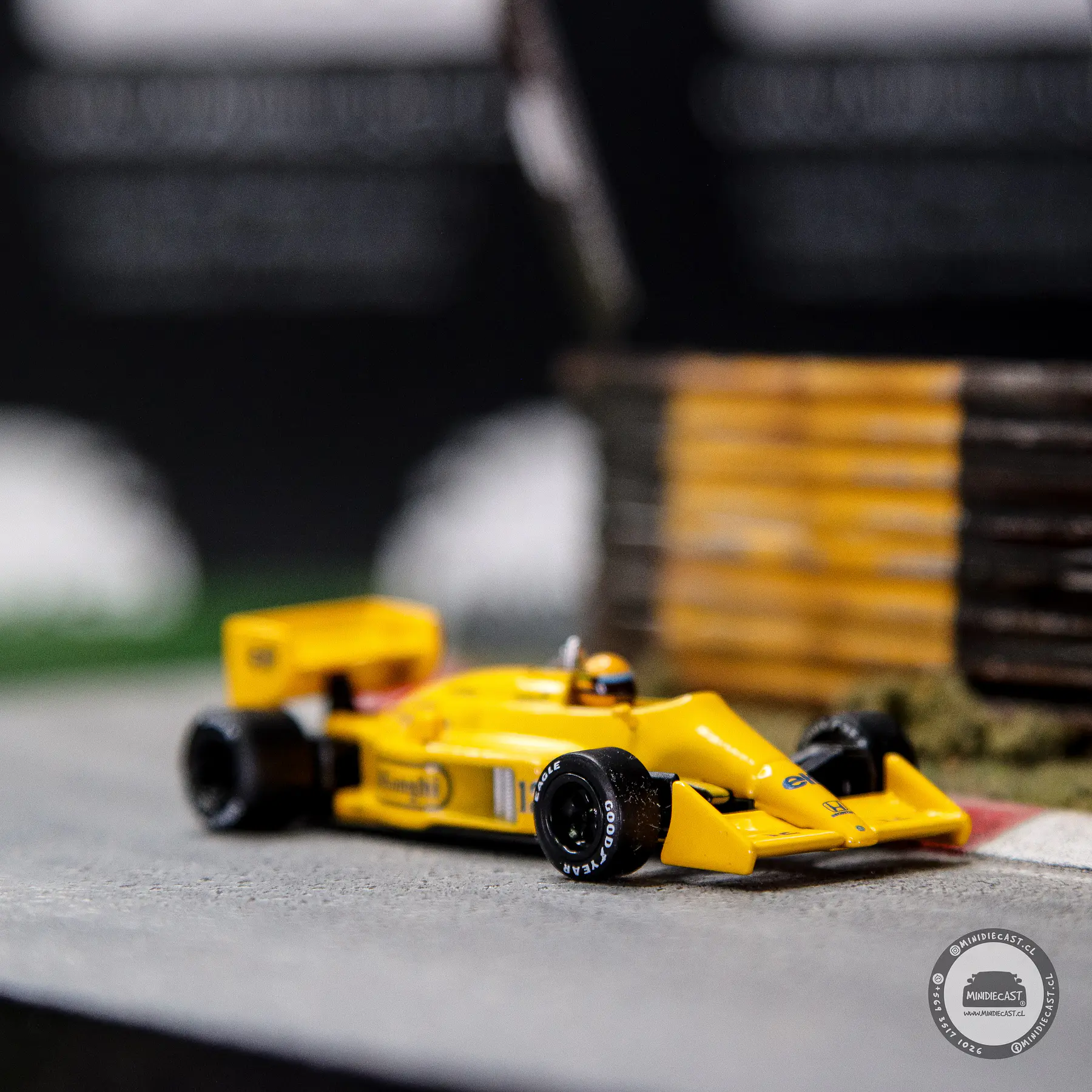 Mini GT 1:64 1987 Formula 1 Lotus 99T #12 Ayrton Senna 1987 Monaco Grand Prix Winner. 