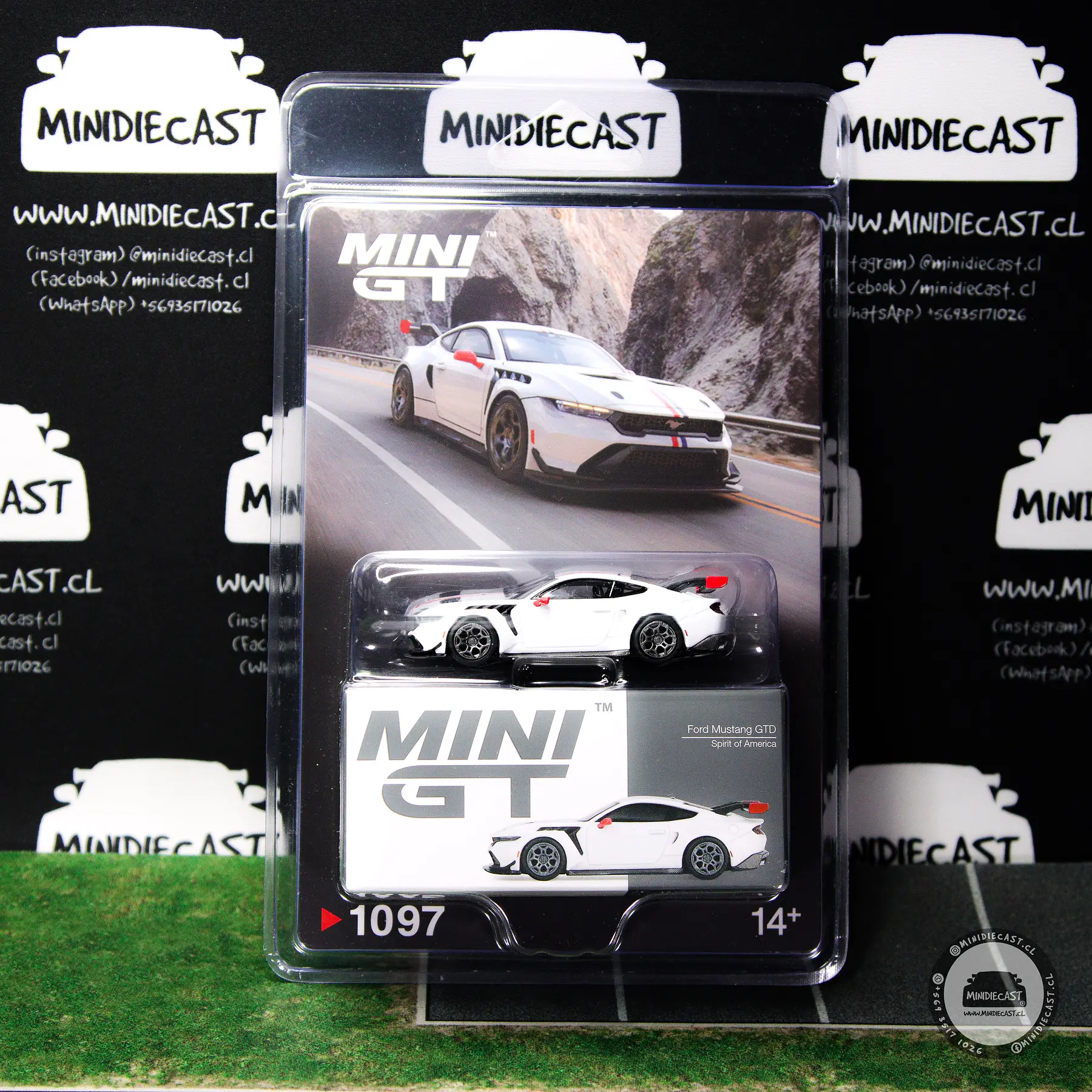 Mini GT 1:64 Ford Mustang GTD Spirit of America – White