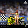 (PREVENTA) MoreArt 1:64 Motorcycle Grazie Vale Flag Racing with Girl Doll Resin Model