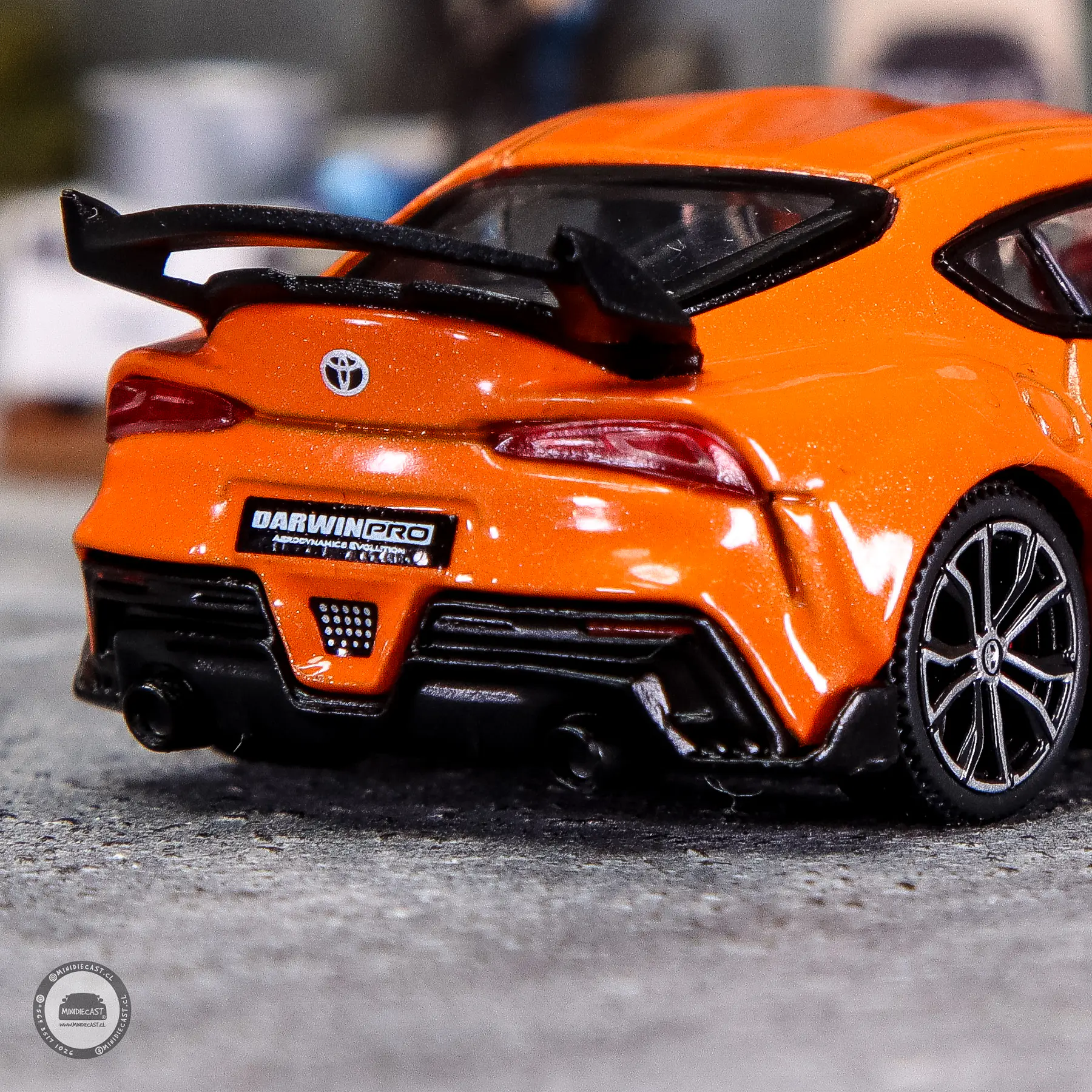 Pop Race 1:64 Toyota Darwin PRO 66G NWB Supra Orange