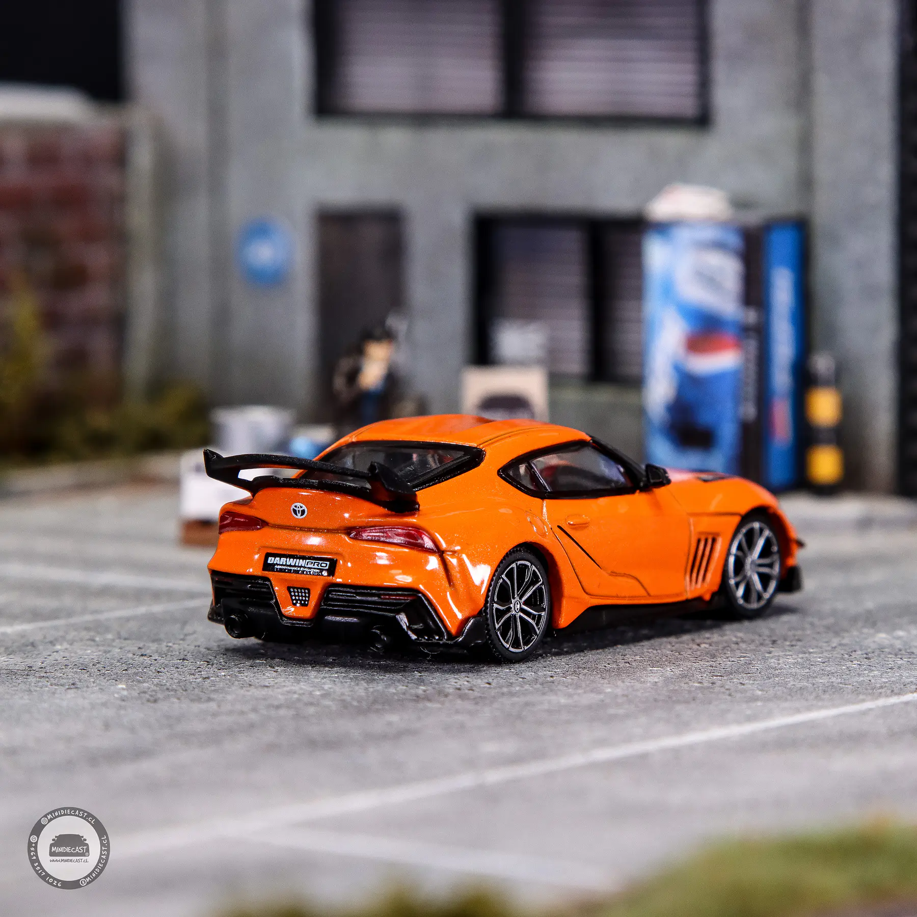 Pop Race 1:64 Toyota Darwin PRO 66G NWB Supra Orange