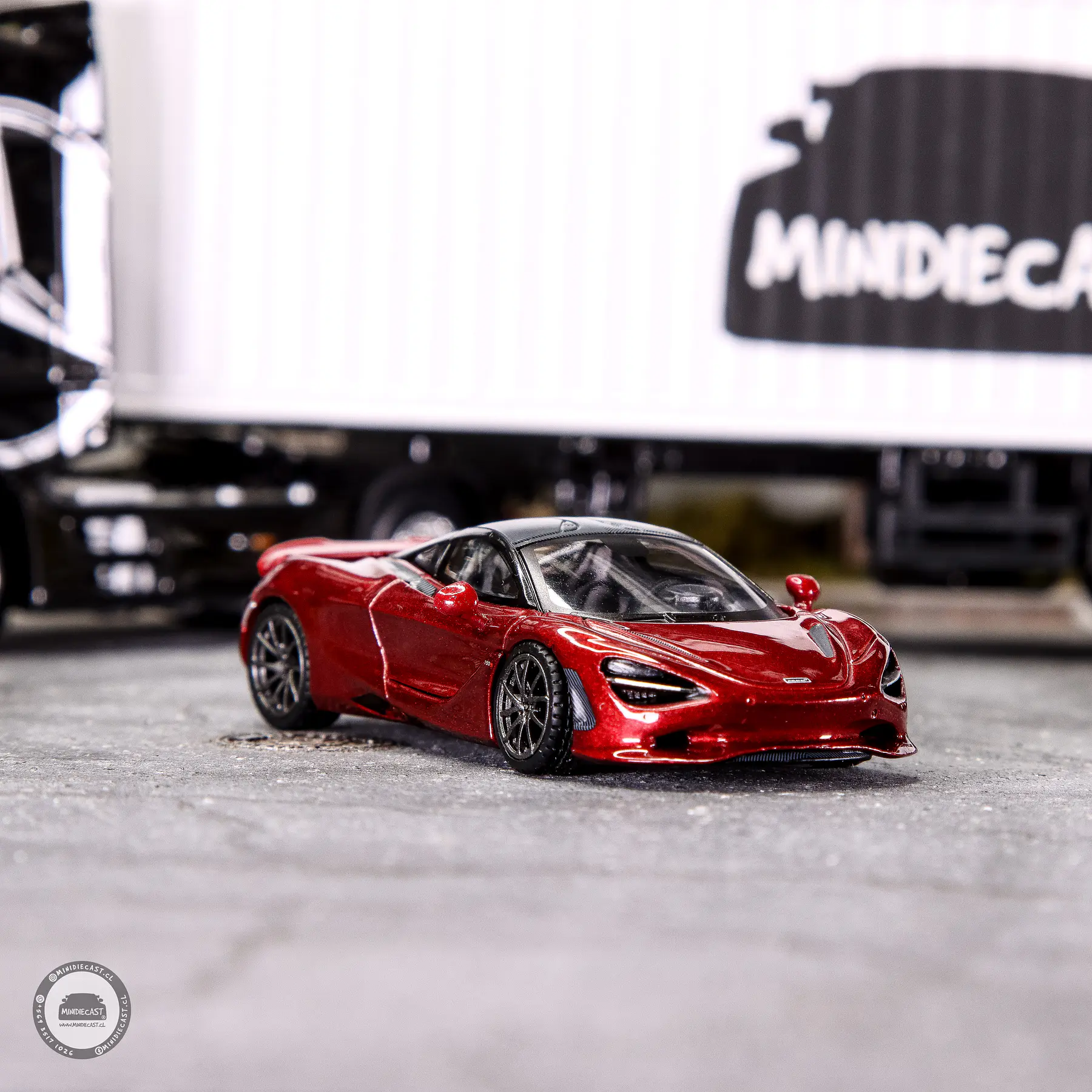Mini GT 1:64 McLaren 750S – Amaranth Red
