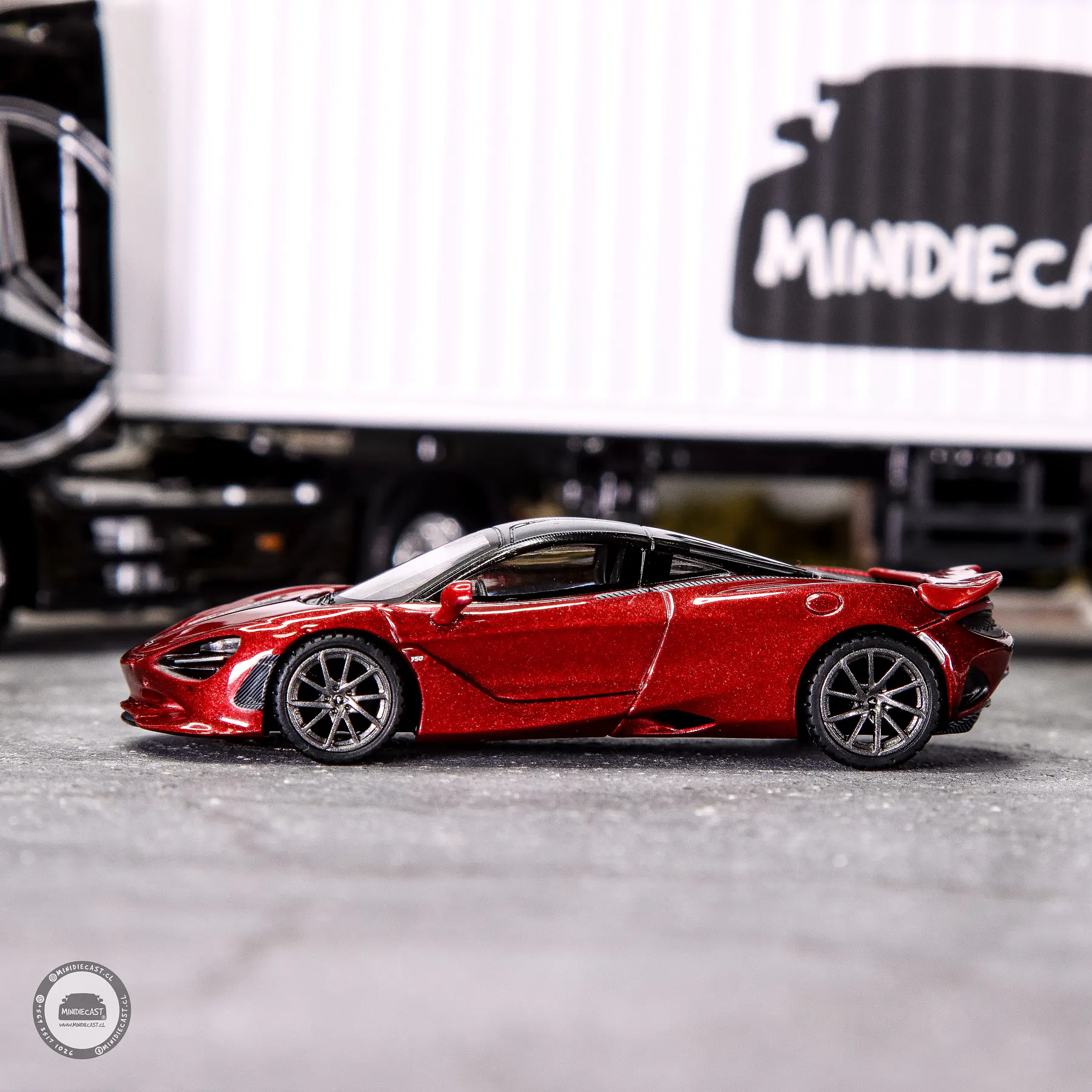 Mini GT 1:64 McLaren 750S – Amaranth Red