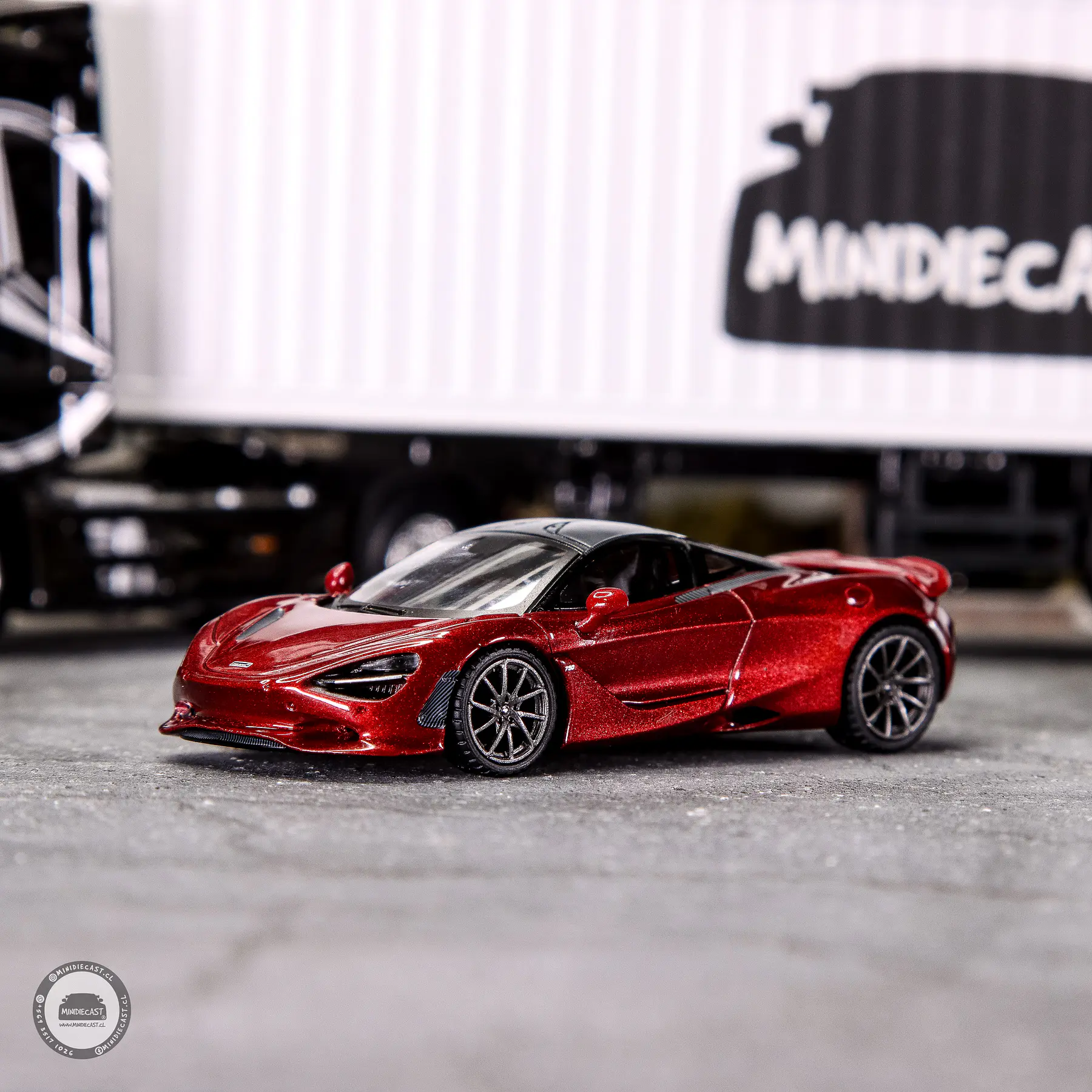 Mini GT 1:64 McLaren 750S – Amaranth Red