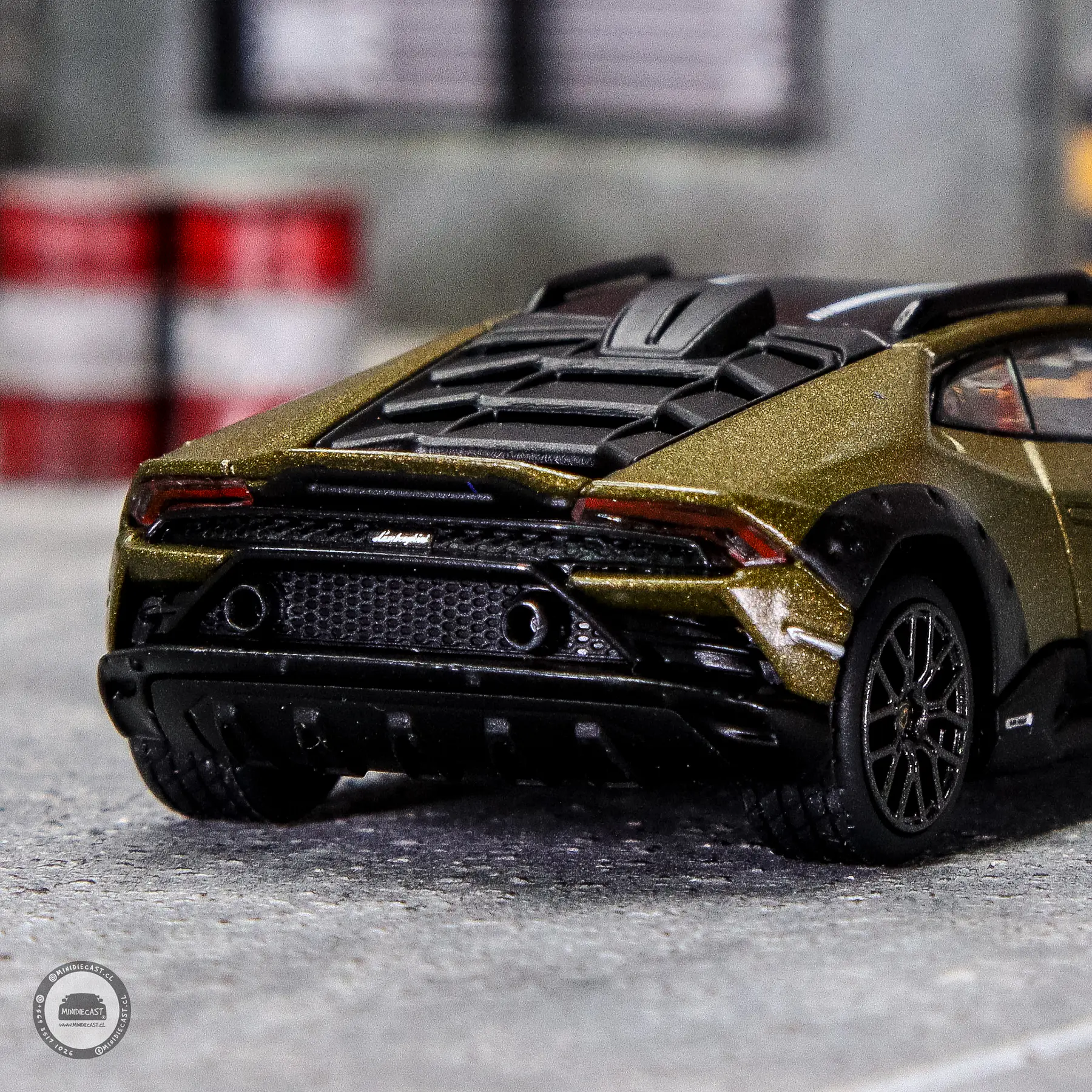 Mini GT 1:64 Lamborghini Huracán Sterrato – Verde Gea Matt- Mijo Exclusives.