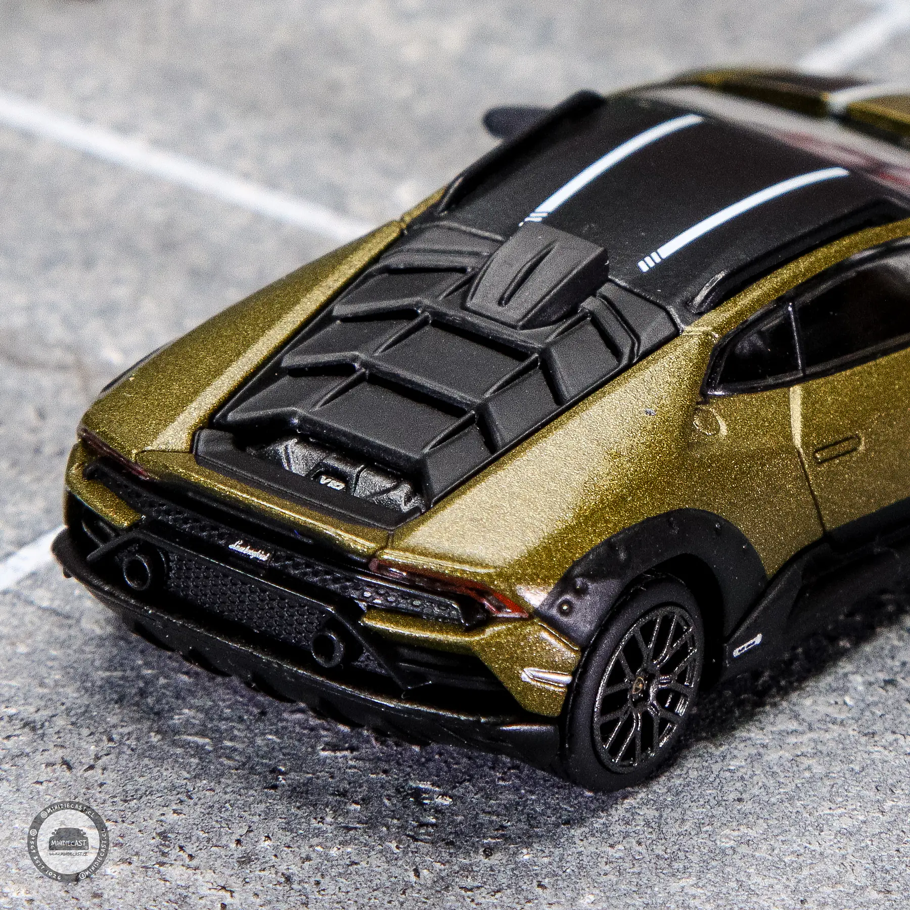 Mini GT 1:64 Lamborghini Huracán Sterrato – Verde Gea Matt- Mijo Exclusives.
