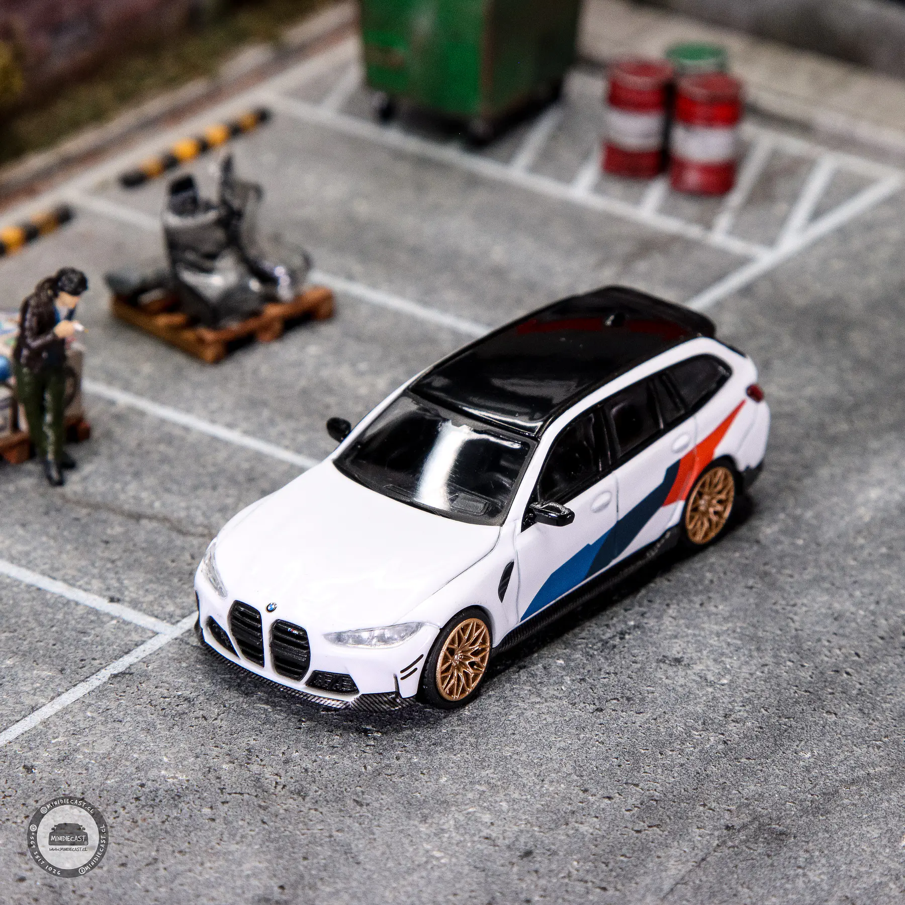 Mini GT 1:64 BMW M3 M Performance Touring – Alpine White