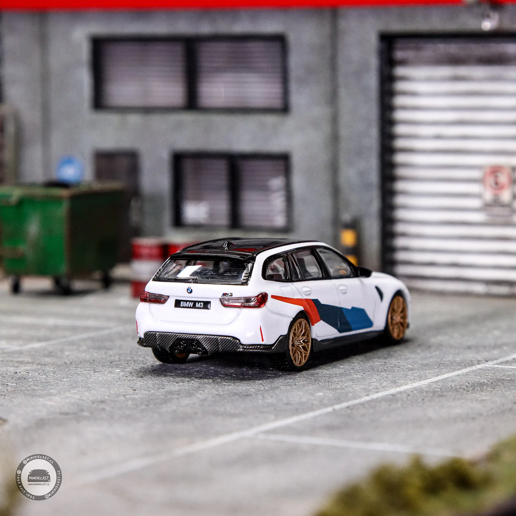 Mini GT 1:64 BMW M3 M Performance Touring – Alpine White