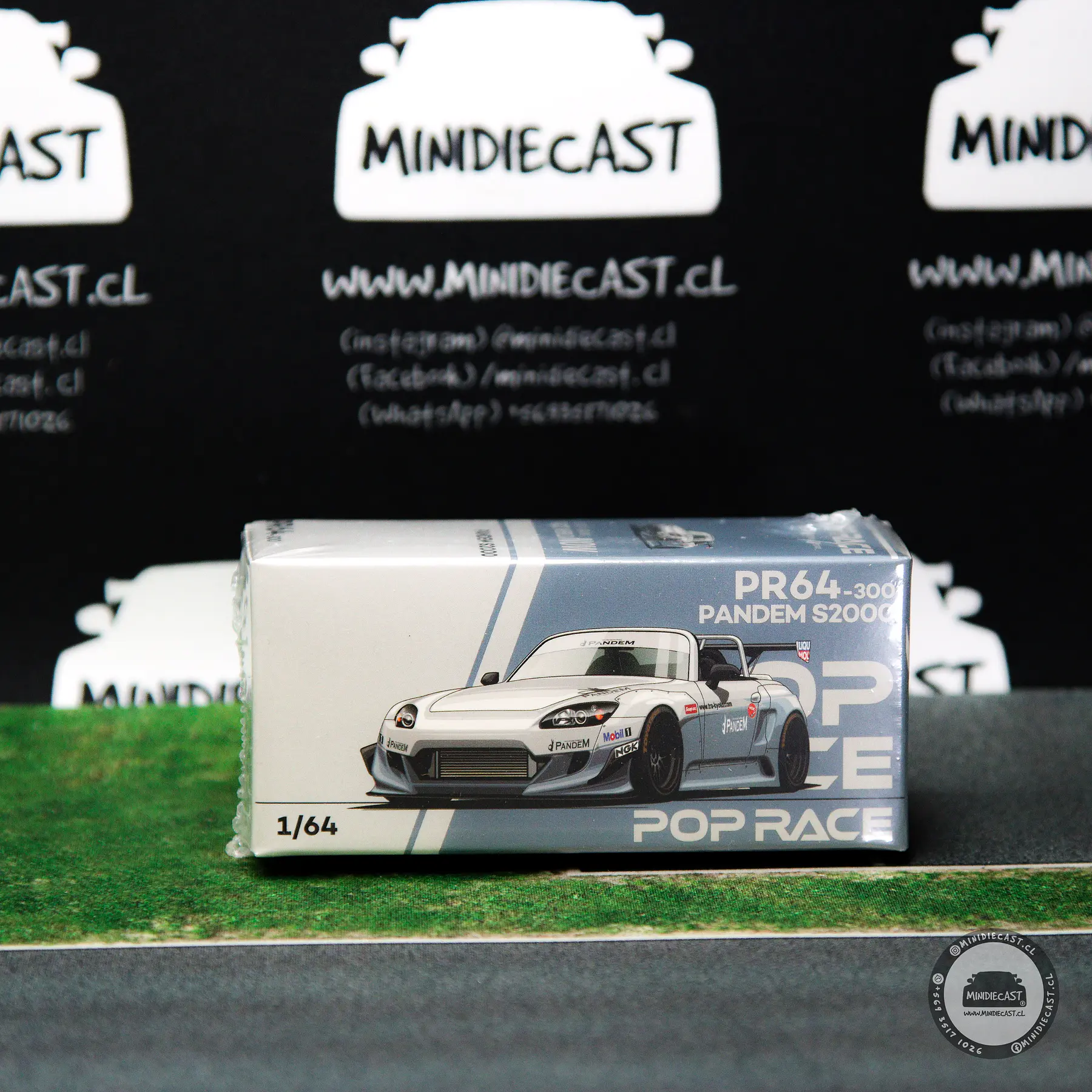 Pop Race 1:64 Pandem Honda S2000 White