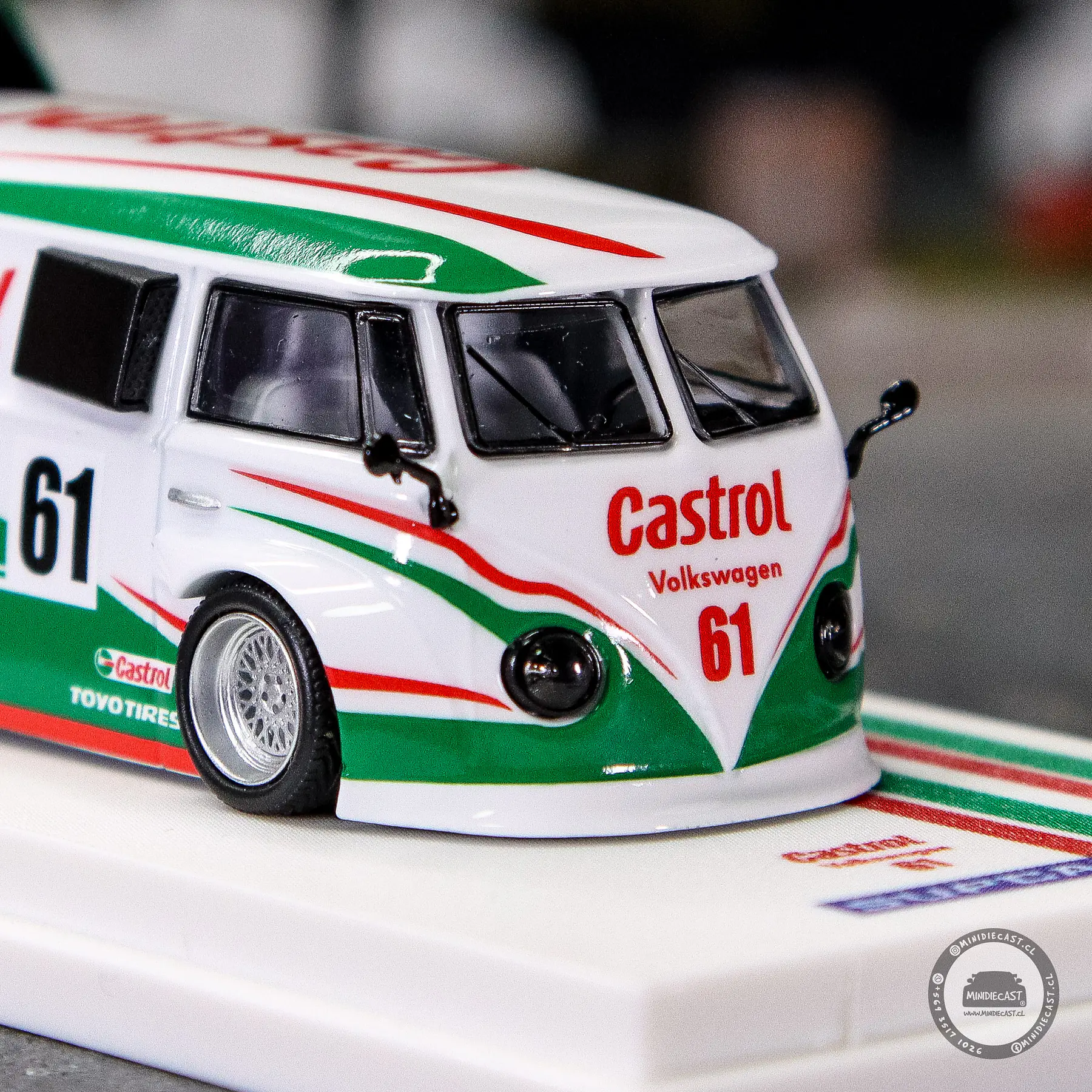 SupCar 1:64 Volkswagen T1 Castrol Model No. 61