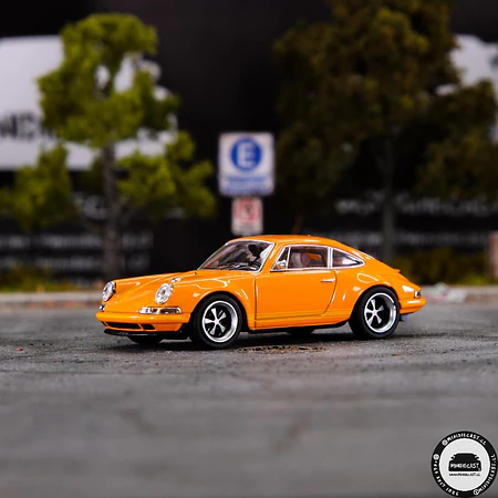 Pop Race 1:64 Porsche Singer 964 Retro Orange Classic