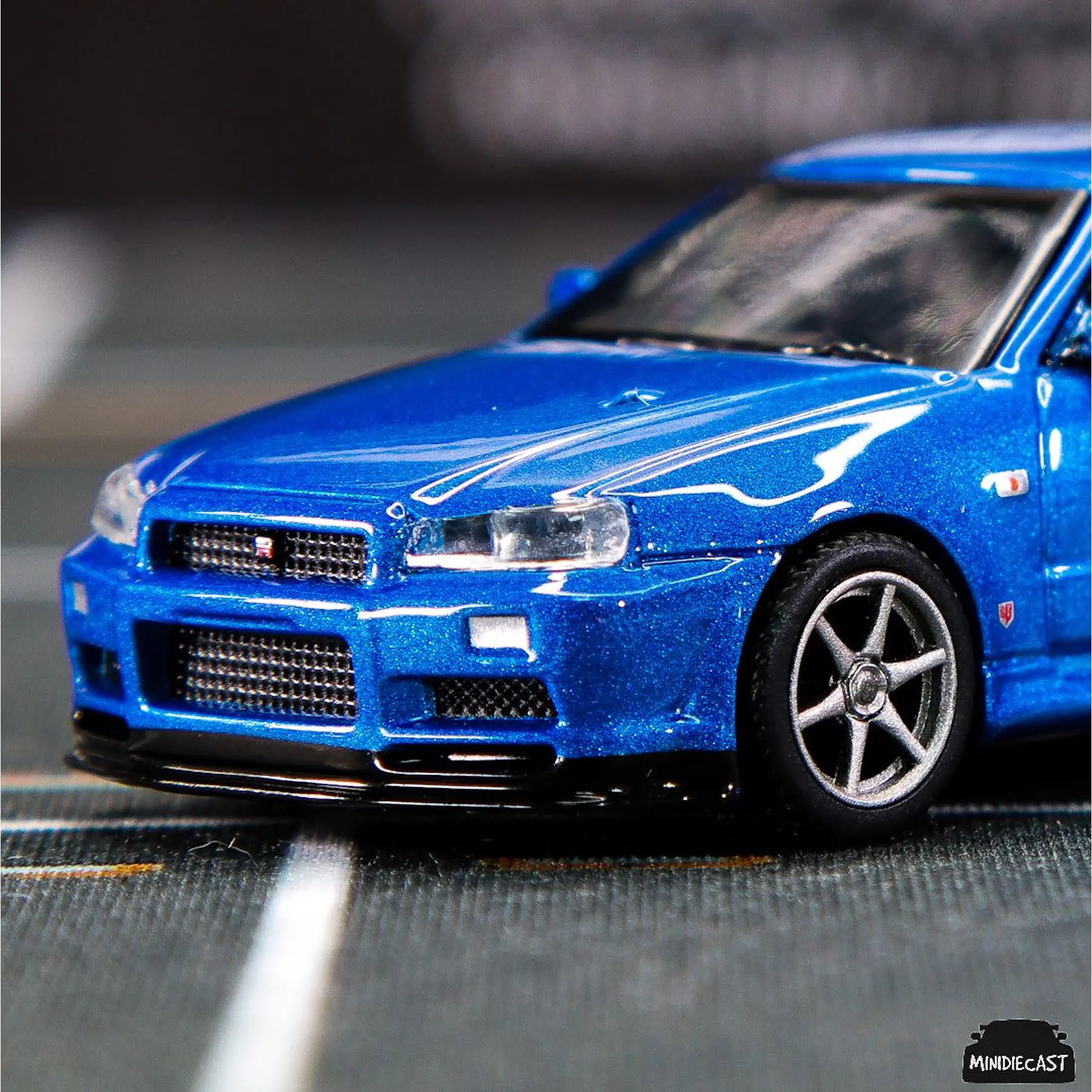Mini GT 1:64 Nissan Skyline GT-R (R34) V-Spec II Bayside Blue
