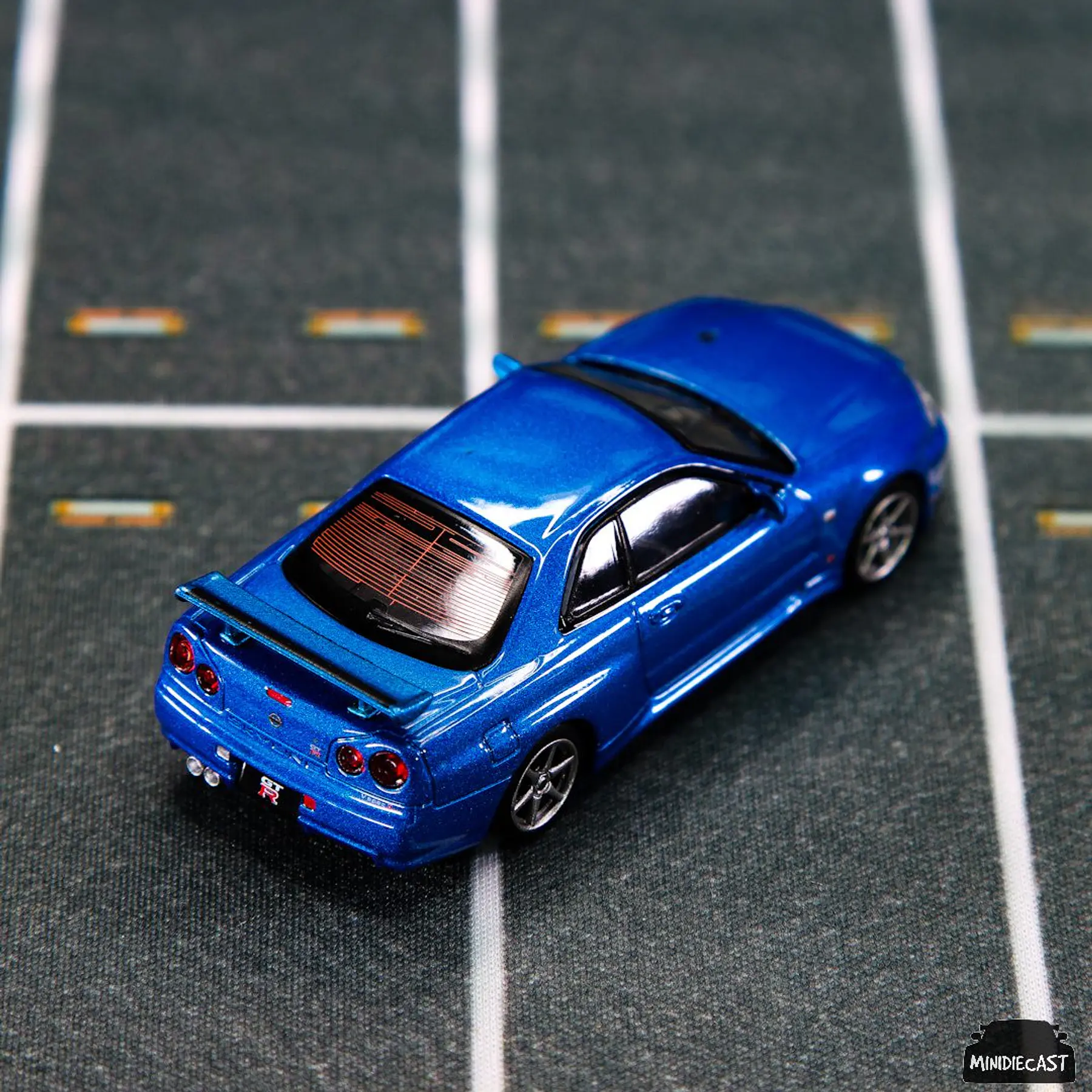 Mini GT 1:64 Nissan Skyline GT-R (R34) V-Spec II Bayside Blue