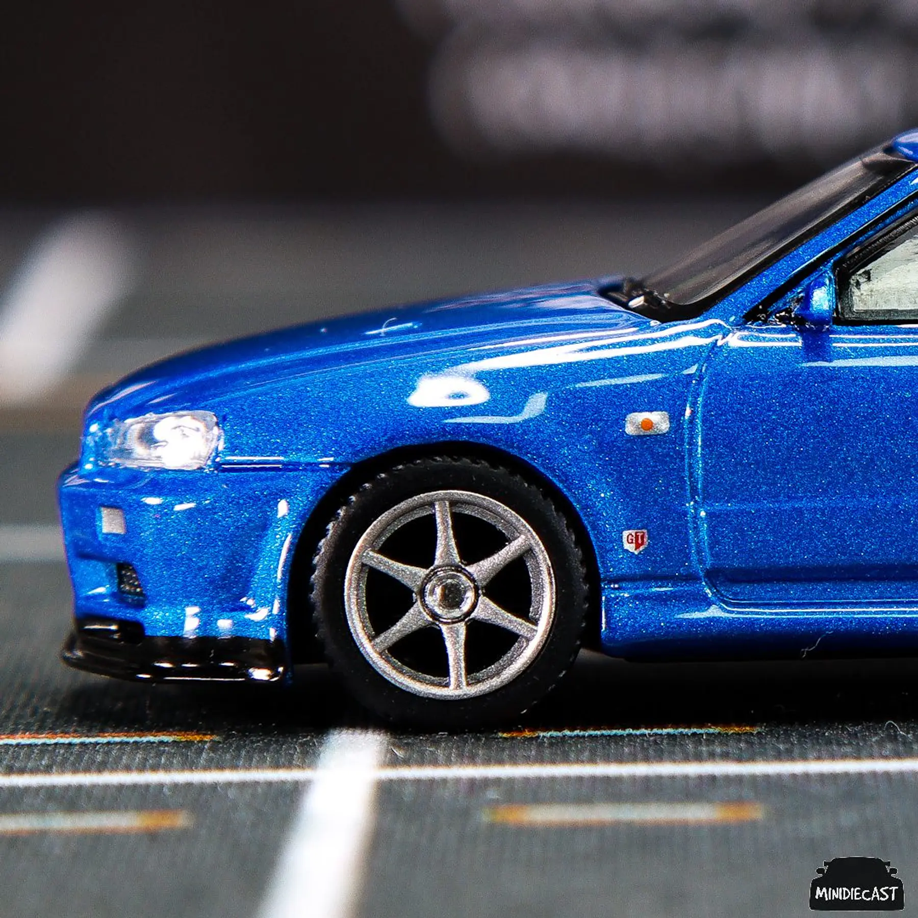 Mini GT 1:64 Nissan Skyline GT-R (R34) V-Spec II Bayside Blue