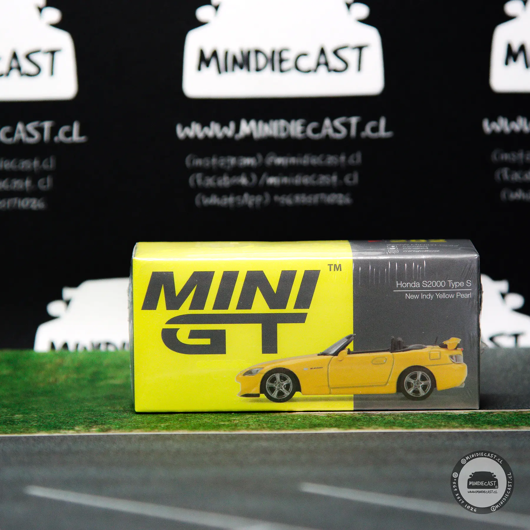 Mini GT 1:64 Honda S2000 CR Rio Yellow Pearl