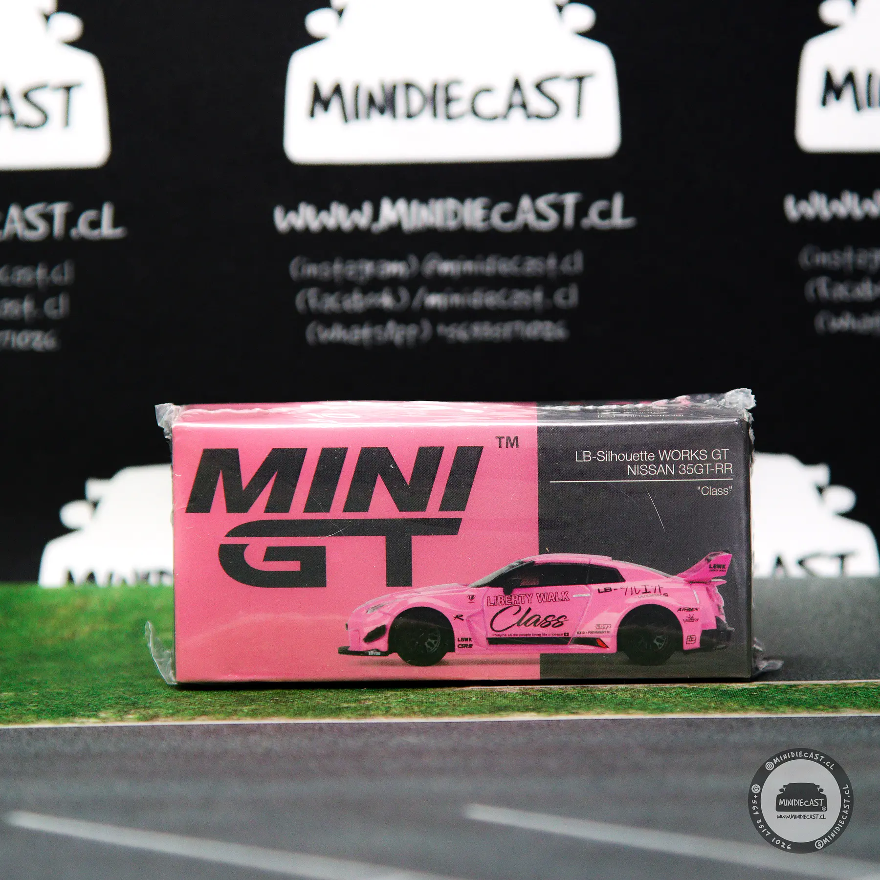 Mini GT 1:64 LB-Silhouette WORKS GT NISSAN 35GT-RR Ver.1 