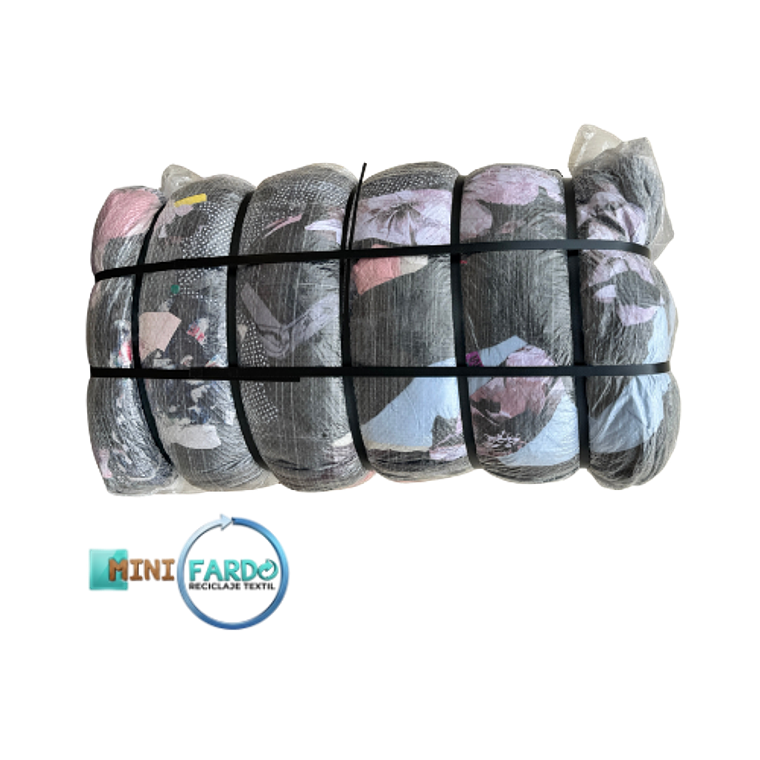 Fardo Gorros y Bufandas 45kg 1