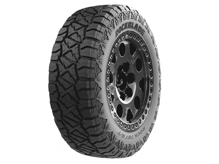 Neumatico 215/75 R15  1