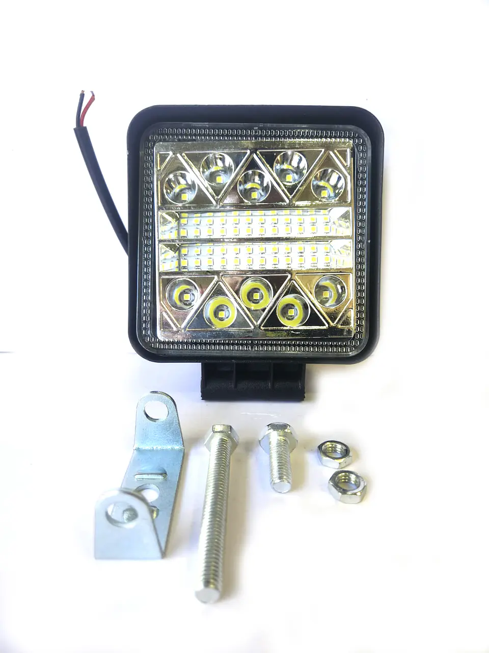 Faro de Trabajo LED Cuadrado Alto Rendimiento, 74 led 1
